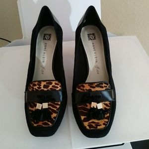 New Anne Klein Leopard Pumps